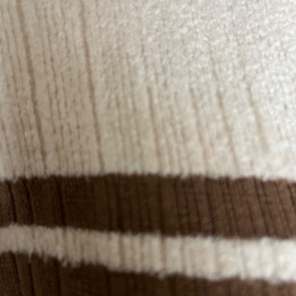 Theory women’s striped wool-blended Sweater in Nocolor. - Picture 5 of 6